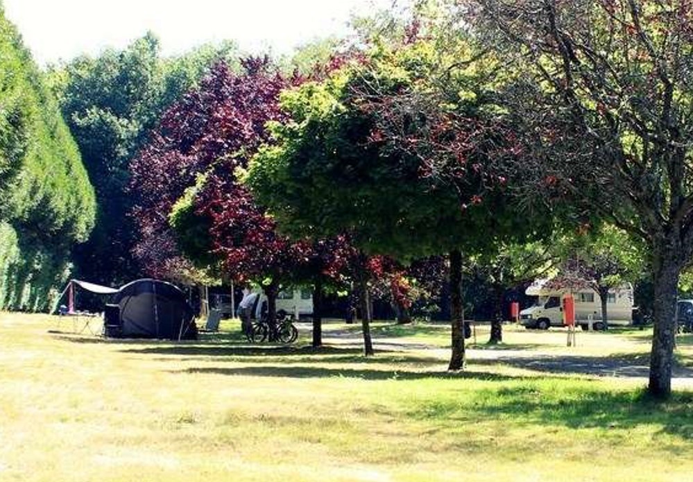 Camping Henrichemont2